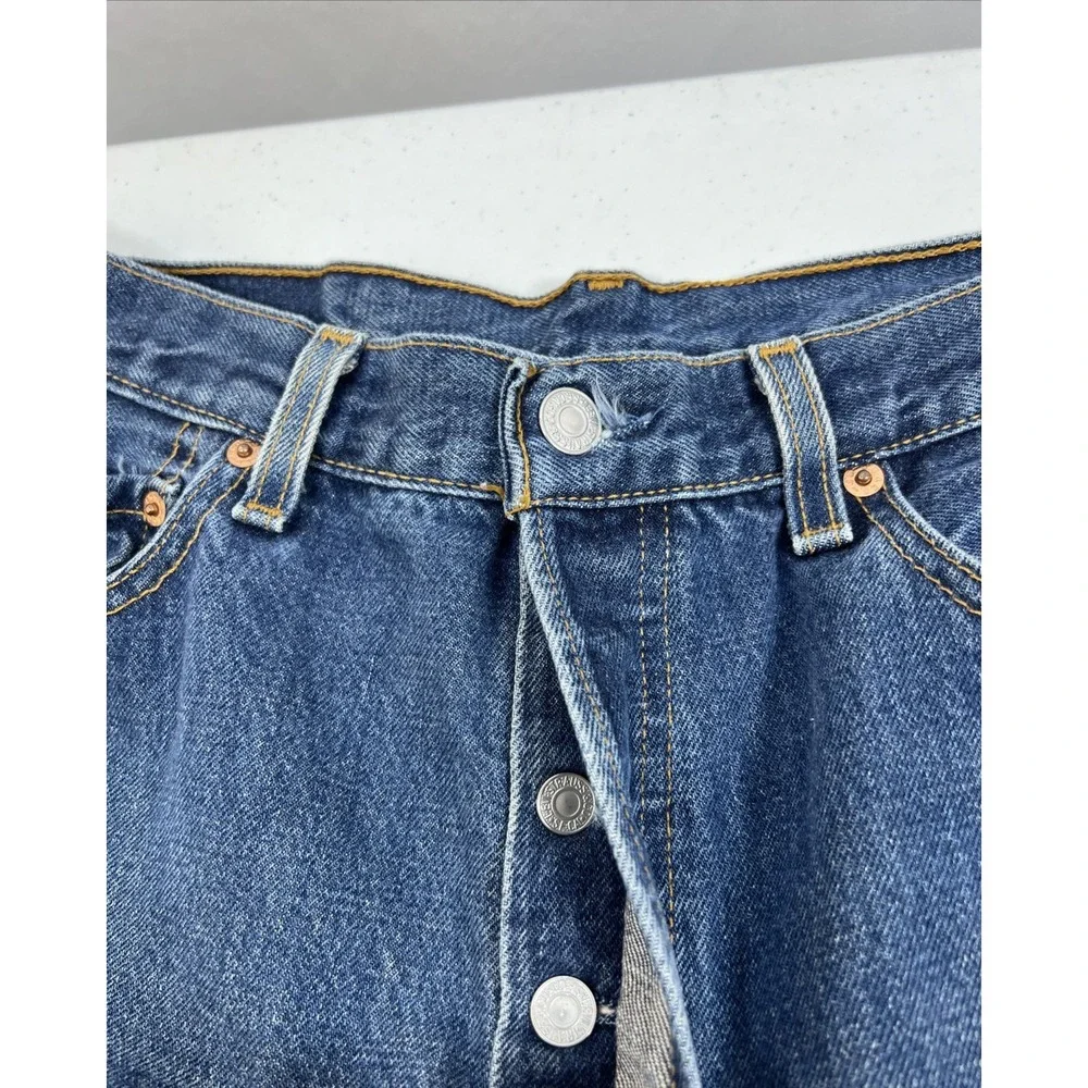 Vintage Levi's Men's 501 Button Fly Classic Blue Denim Jeans Size 34X34
